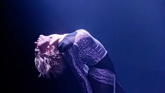 Η Έλενα Τσαγκρινού απαντά στους επικριτές της: "Κάνουμε τέχνη"