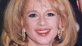 Αλίκη Βουγιουκλάκη | Αδημοσιεύτη φωτογραφία από τo υπνοδωμάτιο της στο Θεολόγο