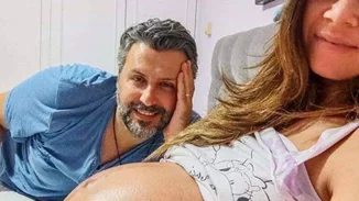 Γιάννης Καλλιάνος | Ποζάρει για πρώτη φορά με την εγκυμονούσα σύζυγό του