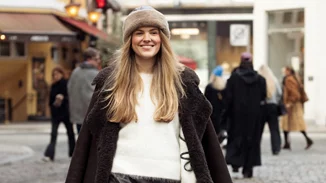 Αυτό είναι το πανωφόρι που φορούν όλες οι fashionistas όταν έχει πολύ κρύο και δεν είναι το παλτό