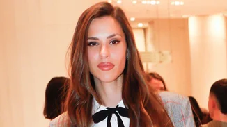 Σαν πρωταγωνίστρια του "Gossip Girl" | Η Ιζαμπέλλα Φούλοπ με μια εμφάνιση της που είναι hot τάση για το φθινόπωρο