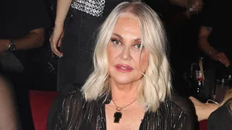 Η Ρούλα Κορομηλά έχει τα πιο καλλίγραμμα πόδια | Η φωτογραφία που το αποδεικνύει