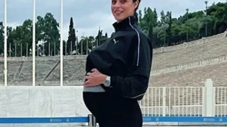 Ευαγγελία Συριοπούλου | Η φωτογραφία με φουσκωμένη κοιλίτσα λίγο πριν γεννήσει