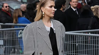 Βρήκαμε το ιδανικό ανοιξιάτικο φόρεμα για γραφείο από την Βershka