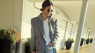 Η Σοφία Καρβέλα φόρεσε το διαχρονικό φόρεμα που είναι ιδανικό για κάθε εποχή και κάθε στιλ