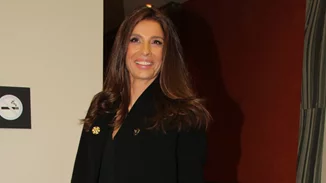 H Πόπη Τσαπανίδου ποζάρει ξετρελαμένη με τον εγγονό της και εύχεται "Καλή Χρονιά"