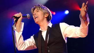 David Bowie | Σαν σήμερα φεύγει από τη ζωή και γίνεται αστερόσκονη