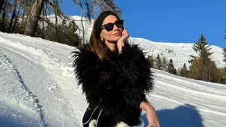 Η faux γούνα της Ηλιάνας Παπαγεωργίου από H&M είναι ό,τι πιο cozy μπορείς να φορέσεις στο κρύο