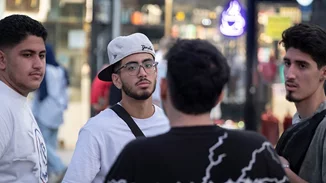 Το λεξικό του Cambridge προσθέτει τις λέξεις "delulu" και "tradwife" ανάμεσα σε 6.000 νέες λέξεις