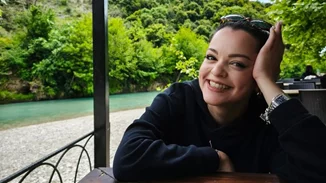 Μαριτίνα Ντενίση | Με σέξι σορτς και ψηλές μπότες στην πρωινή της βόλτα