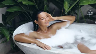 5 απολαυστικά αφρόλουτρα με άρωμα μεσογειακού καλοκαιριού