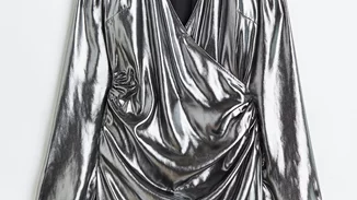 Το φόρεμα με το οποίο θα είσαι stylish και sexy τις γιορτές