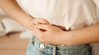 Το μυστικό της κινέζικης ιατρικής για επίπεδο στομάχι: Πώς να νικήσεις το φούσκωμα σε 5 λεπτά