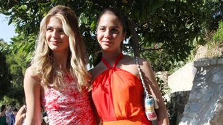 Η Αμαλία και η Αλεξάνδρα Κωστοπούλου είναι οι πιο αγαπημένες αδερφές | Οι αδημοσίευτες φωτογραφίες από την παιδική τους ηλικία