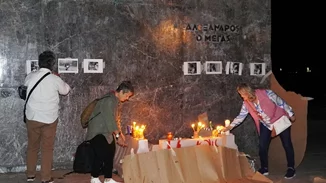 Ενα κεράκι για τους νεκρούς στη Μέση Ανατολή άναψαν στην παραλιακή της Θεσσαλονίκης