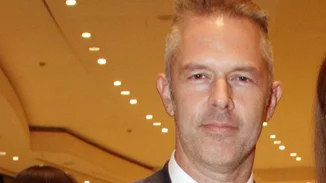 Χρήστος Λούλης | Αγνώριστος σε throwback φωτογραφία πριν 20 χρόνια