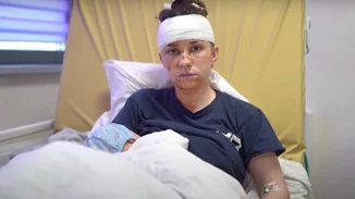 Η 27χρονη Olga έπεσε πάνω από το μωρό της για να το σώσει