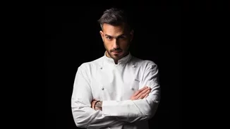 25 | Ο Γιώργος Τσούλης ετοιμάζει γαστρονομική ταβέρνα στο Μικρολίμανο