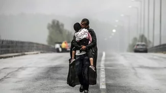 "Eyewitness / Γιάννης Μπεχράκης" | Η έκθεση για το έργο του κορυφαίου φωτοδημοσιογράφου στο MOMus-Μουσείο Φωτογραφίας Θεσσαλονίκης