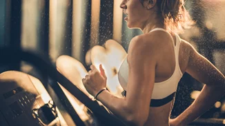 Αερόβια γυμναστική | Μπορεί να βοηθήσει να αποδεχτούμε και να αγαπήσουμε περισσότερο το σώμα μας;