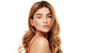 Tiger Daylily | Το νέο ανοιξιάτικο χρώμα στα μαλλιά που ξέρουμε ότι θα ερωτευθείς