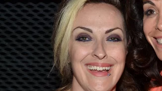 Τζώρτζια Κεφαλά | Θρήνος για την τραγουδίστρια των "Μπλε" - Βαφτισιμιός της ο 21χρονος Ερμής που σκοτώθηκε στα Τζουμέρκα