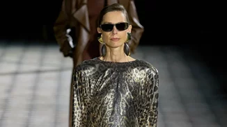 Το influence του πολέμου στη μόδα και η σύγχρονη έκφραση της θηλυκότητας | Όλα όσα ξεχωρίσαμε από την εβδομάδα μόδας στο Παρίσι