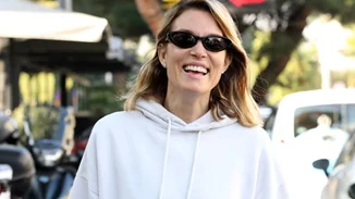 Η Βίκυ Καγιά για brunch | Εντελώς φυσική με casual outfit