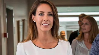 Η πριγκίπισσα Μαρία της Δανίας με το Zara φόρεμα που δεν θα αποχωρίζεσαι αυτή τη σεζόν