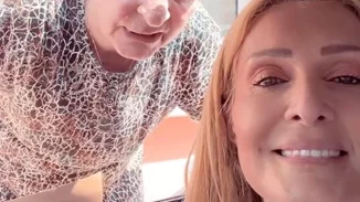 Η Νατάσα Θεοδωρίδου στο πατρικό της σπίτι στη Θεσσαλονίκη - Της μαγειρεύει η μητέρα της, Σοφία