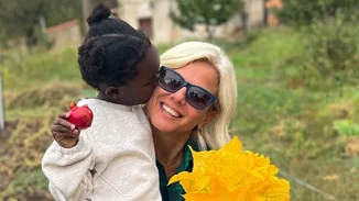 Η Χριστίνα Κοντοβά κράτησε την υπόσχεση που είχε δώσει στην κόρη της, Έιντα | Το ταξίδι τους στην Ουγκάντα