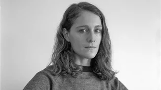 September Says | Η Ariana Labed και η πρωταγωνίστριά της, Mia Tharia, μιλούν στη Madame Figaro