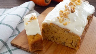 Υγιεινό κέικ καρότου - Η συνταγή με το πιο νόστιμο γλάσο!