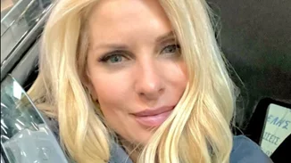 Φυσική ομορφιά | Η Ελένη Μενεγάκη ποζάρει χωρίς μακιγιάζ και εντυπωσιάζει