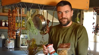 A Magic Cabinet - Cool Artisan | Συνεργασία για ένα μοναδικό καλάθι με εκλεκτά ελληνικά προϊόντα γαστρονομίας