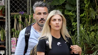 Ο Γιώργος Μαυρίδης και η Κρίστη Καθάργια αγκαλιά στην πισίνα | Οι τρυφερές φωτογραφίες μετά το Asia Express