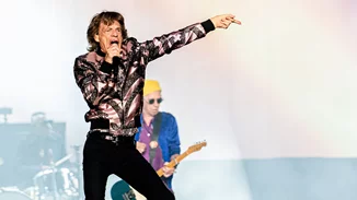 Όλες οι πρώην σύντροφοι του Μικ Τζάγκερ και τα παιδιά τους έχουν κοινό, οικογενειακό whatsapp