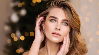 Ξέχασε τα glitters | Τα skincare προϊόντα που θα σε βοηθήσουν να λάμψεις στο ρεβεγιόν