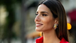 Η Ηλιάνα Παπαγεωργίου με το εκκεντρικό κραγιόν που πρέπει να δοκιμάσεις αν είσαι μελαχρινή