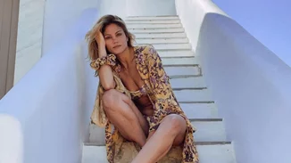 The New Bikini Body | 7 διάσημες Ελληνίδες δείχνουν την κυτταρίτιδά τους στις πιο αφιλτράριστες φωτογραφίες τους