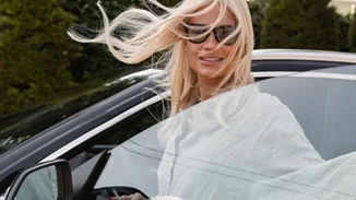 Φαίη Σκορδά | Στόλισε το σπίτι της για το Halloween