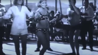 Η φωτογραφία – ντοκουμέντο από τον γάμο του Κώστα Βουτσά με την Έρρικα Μπρόγιερ