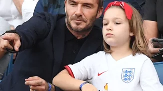 David Beckham | Δηλώνει εκνευρισμένος που η Harper ερωτεύτηκε - Η αστεία ανάρτηση στο Instagram