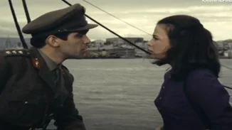 Τζένη Καρέζη-Κώστας Καζάκος | Ο κεραυνοβόλος έρωτας που γεννήθηκε μέσα από μία παρτίδα τάβλι