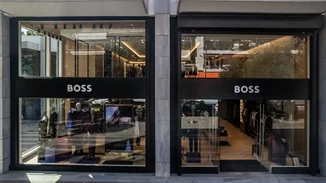 Η BOSS επαναλειτουργεί το πρόσφατα ανακαινισμένο κατάστημα στη Γλυφάδα