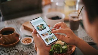 Πρόγραμμα διατροφής με γεύματα που μπορείς εύκολα να μεταφέρεις στο γραφείο ή να παραγγείλεις απέξω