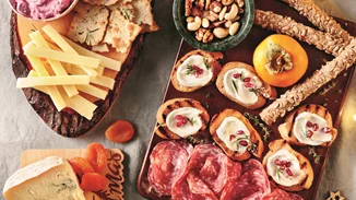 Παραδοσιακή γαλοπούλα, γευστικά αλλαντικά, φίνα κρασιά | Το εορταστικό τραπέζι της ΑΒ Βασιλόπουλος συνδυάζει τη νοστιμιά με την υψηλή ποιότητα