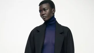 Αυτό το beaded τσαντάκι από τη Zara θα αναβαθμίσει τις εμφανίσεις σου αυτά τα Χριστούγεννα