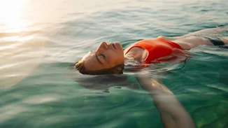 8 δροσερά after sun προϊόντα που θα βρεις στο φαρμακείο της γειτονιάς σου