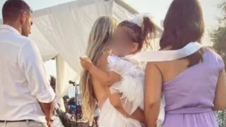 Γιώργος Παπανδρέου | Βαφτίστηκε η εγγονή του στην Κρήτη - Η εντυπωσιακή εμφάνιση της κόρης του, Μαργαρίτας (εικόνες)